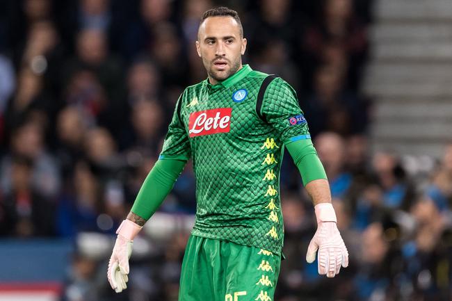 [国内足球]塞尔吉尼奥倒三角传中 古加跟进打门得手