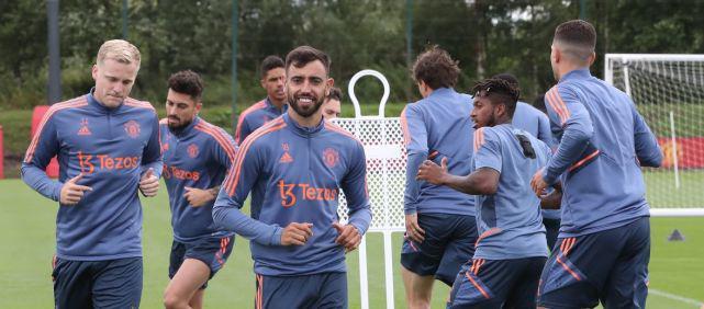 曼联帅位悬而未决，改选索尔斯克亚还是卡里克引发分歧