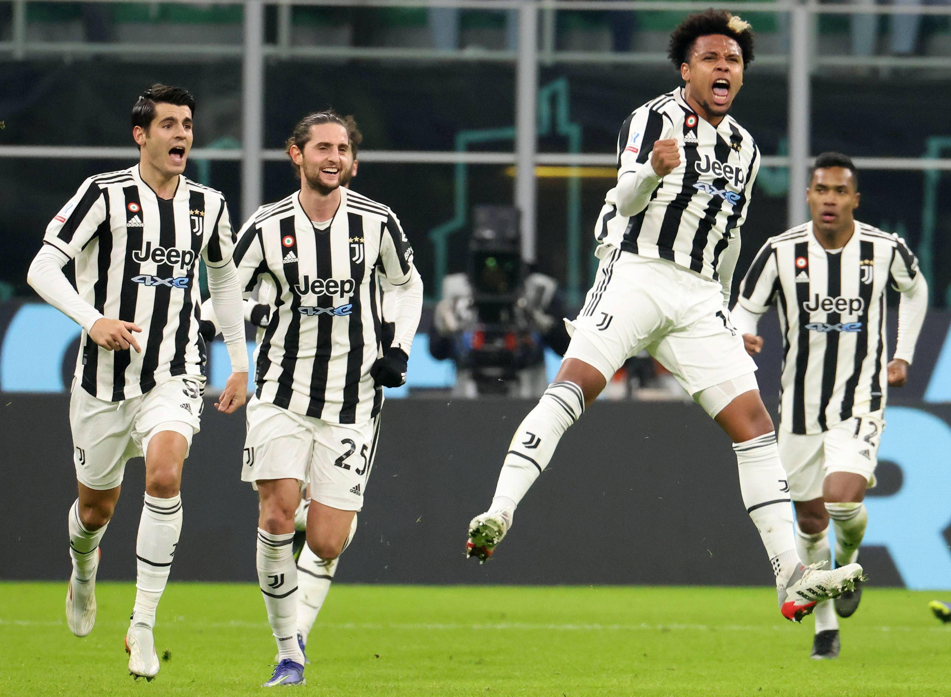 复仇老鹰！湖人一战创2大神迹，詹姆斯狂轰31+9+10，东契奇队史第一