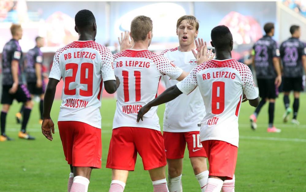 海外网友热议IG不敌FPX：辅助差距！Gala必须被换掉！想Jiejie了