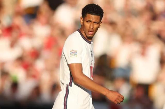 火箭队逆转公牛，杜兰特与史密斯联手助力胜利